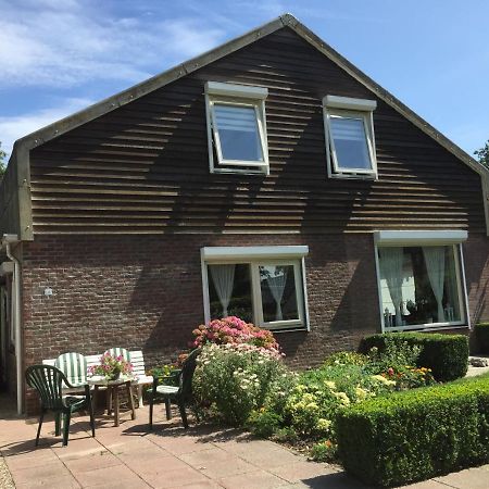 오스트카펠 De Duinroos B&B 외부 사진