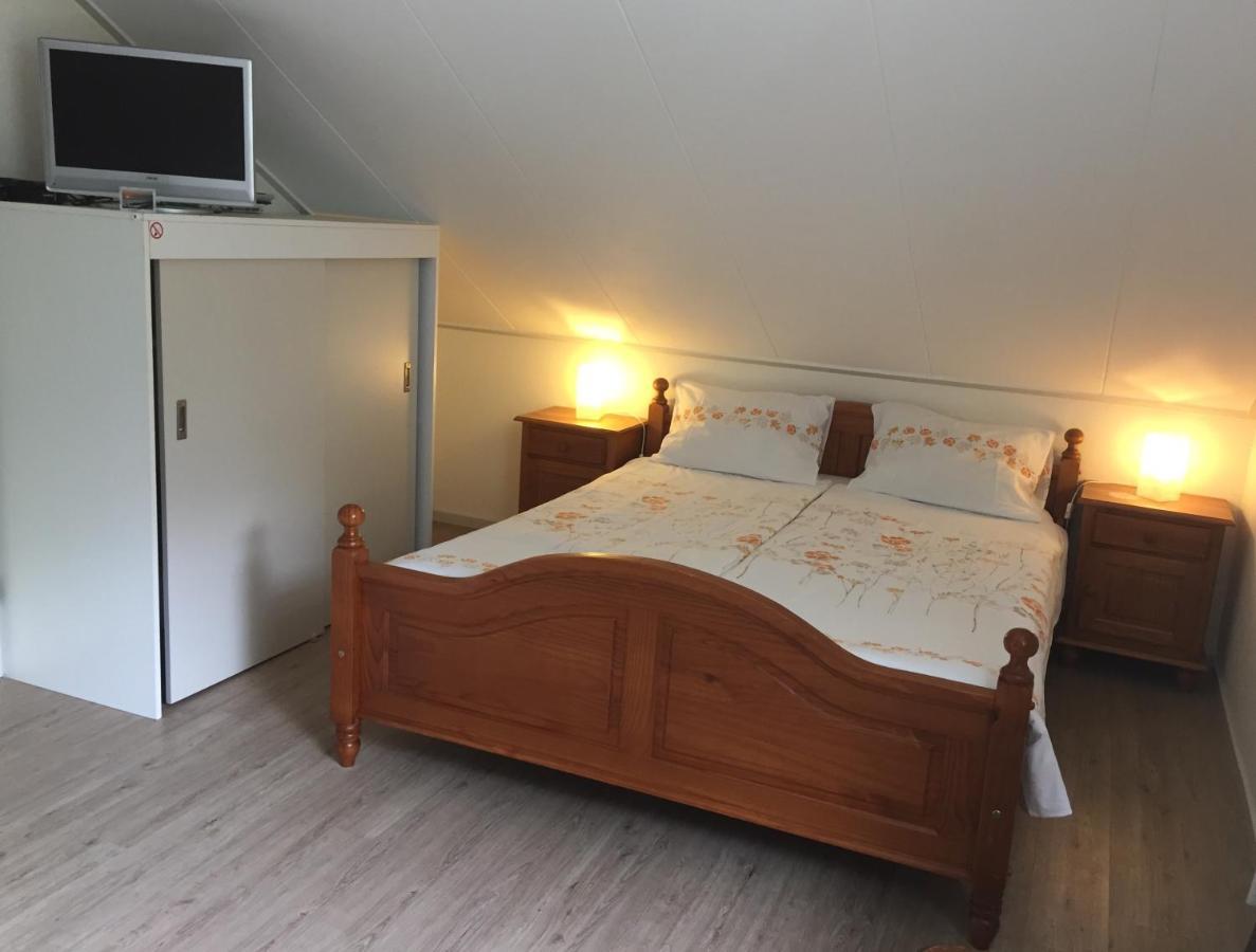 오스트카펠 De Duinroos B&B 외부 사진