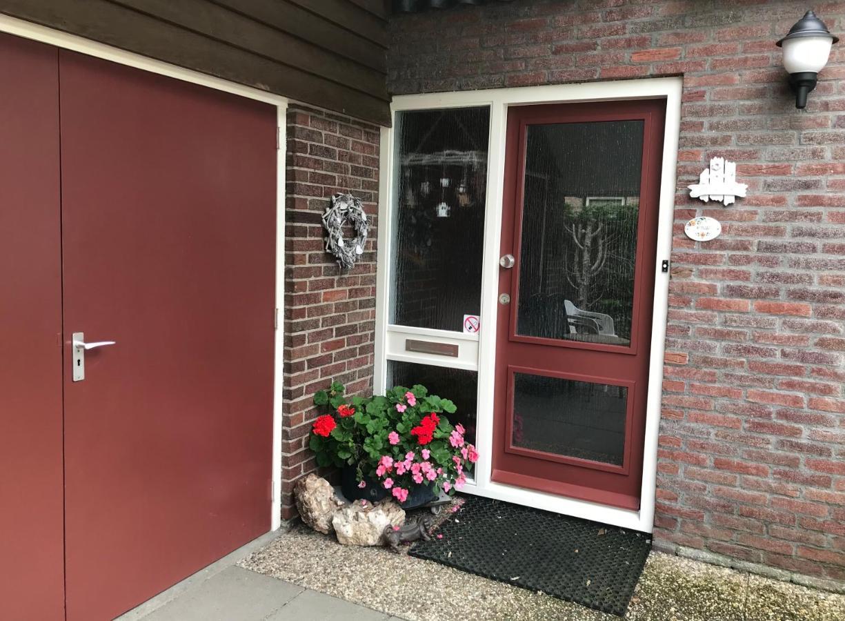 오스트카펠 De Duinroos B&B 외부 사진